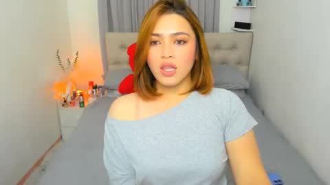 Snapshot of dencyleander chatting on 02-08-26, 07:56 Demi online show from 02-08-26, 07:56