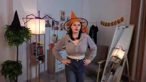 Viola online show from 10-30-25, 11:44