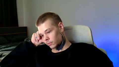 Snapshot of denis_here chatting on 05-27-26, 01:57 Denis online show from 05-27-26, 01:57