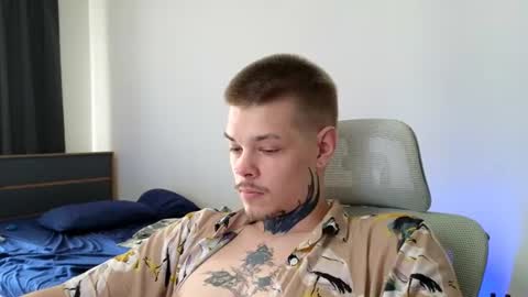 Snapshot of denis_here chatting on 06-11-26, 11:08 Denis online show from 06-11-26, 11:08