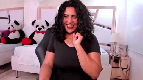 Denisse Khan online show from 03-21-26, 08:23