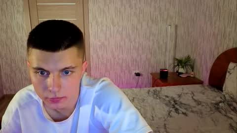 Snapshot of denissofia chatting on 10-20-25, 04:51 denissofia online show from 10-20-25, 04:51