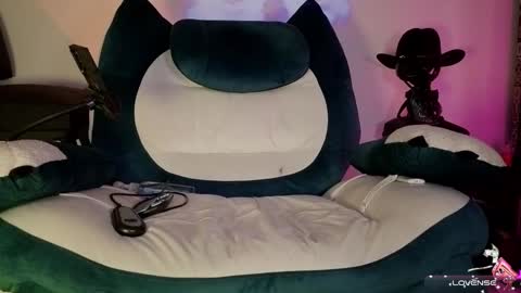 Oliver online show from 11-08-25, 01:06