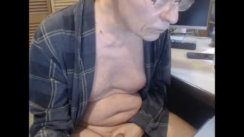 Snapshot of denn_jett chatting on 04-19-26, 12:59 Den Jet online show from 04-19-26, 12:59
