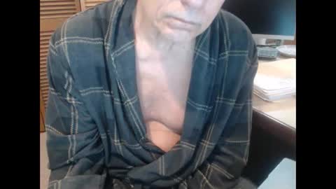 Snapshot of denn_jett chatting on 04-24-26, 10:28 Den Jet online show from 04-24-26, 10:28