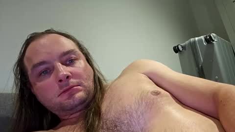 Snapshot of dennis210586 chatting on 01-06-25, 01:09 dennis210586 online show from 01-06-25, 01:09