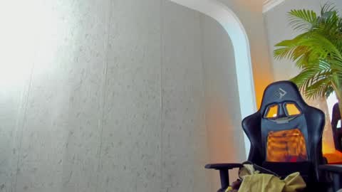 dennis_cox_ online show from 01-21-25, 05:30