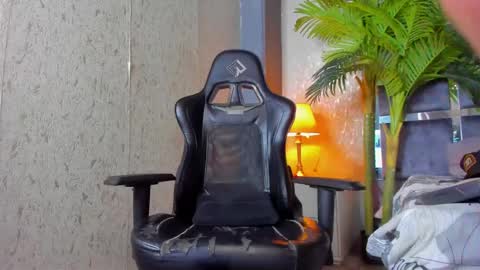 dennis_cox_ online show from 02-21-25, 04:59