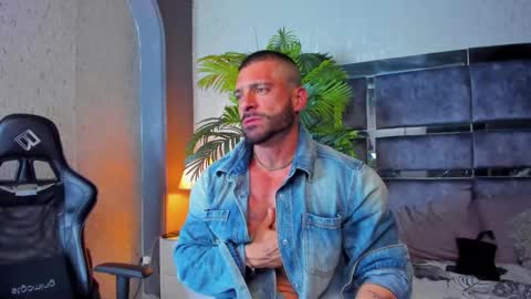 dennis_cox_ online show from 02-23-25, 12:37