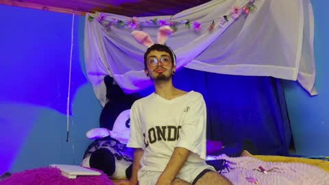 Dennis online show from 04-24-26, 06:38