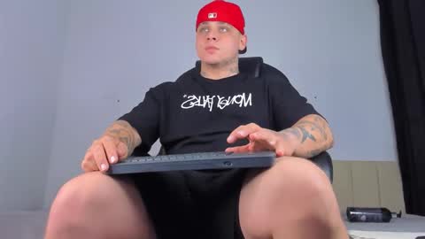 dennis munera online show from 01-06-26, 12:42