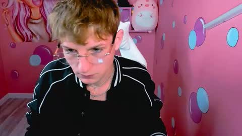 Snapshot of dennis_rodriguez chatting on 11-27-25, 04:09 Dennis online show from 11-27-25, 04:09