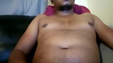 Snapshot of dentzo chatting on 01-16-25, 10:02 mastER blACK online show from 01-16-25, 10:02