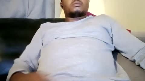 Snapshot of dentzo chatting on 01-17-25, 01:04 mastER blACK online show from 01-17-25, 01:04