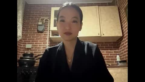 Emma online show from 09-19-25, 02:51