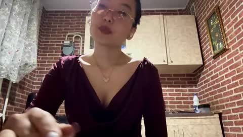 Emma online show from 09-26-25, 01:15