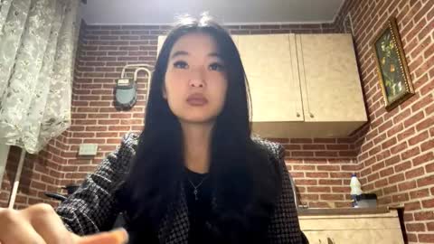 Emma online show from 10-30-25, 12:17