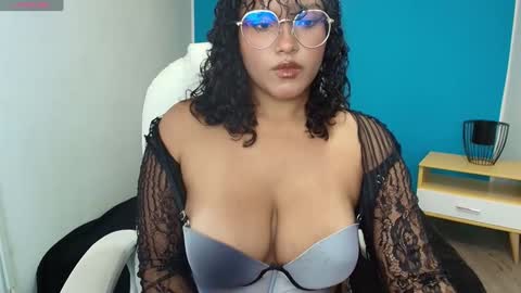 Snapshot of dephne_ chatting on 12-07-24, 01:18 Dephne online show from 12-07-24, 01:18