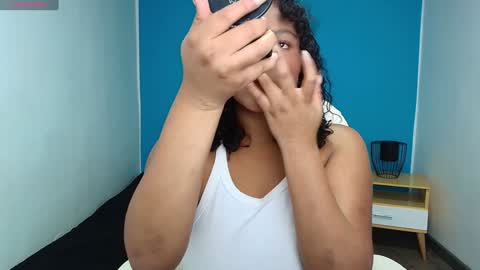 Snapshot of dephne_ chatting on 12-11-24, 12:34 Dephne online show from 12-11-24, 12:34