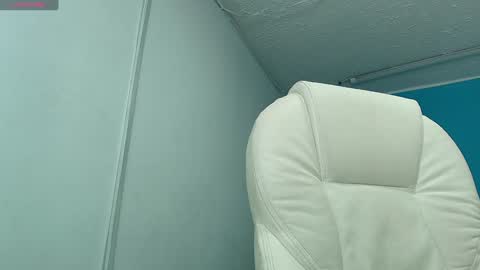 Snapshot of dephne_ chatting on 12-18-24, 03:55 Dephne online show from 12-18-24, 03:55