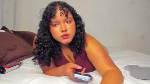 Snapshot of dephne_ chatting on 10-09-25, 12:52 Dephne online show from 10-09-25, 12:52