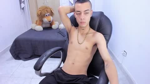 Snapshot of dereck_boyy_ chatting on 02-19-26, 03:46 Dereck Boy online show from 02-19-26, 03:46