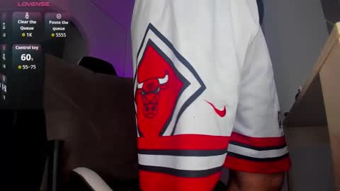 dereckhardd online show from 09-28-25, 05:57