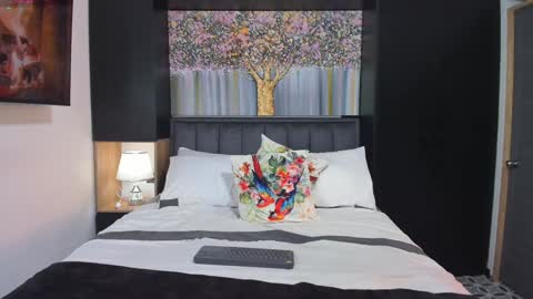 Derek Hussain online show from 01-14-25, 12:22