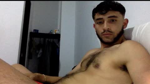 Snapshot of derek_smiith chatting on 11-20-25, 02:23 Derek smiith online show from 11-20-25, 02:23