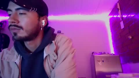 Derek  smit online show from 07-18-26, 05:00