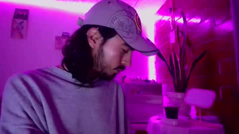 Derek  smit online show from 07-21-26, 04:04
