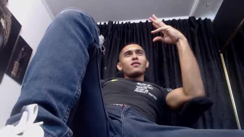 D E R E K online show from 10-04-25, 03:04