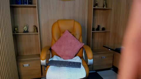 derek_voss online show from 04-29-26, 05:30