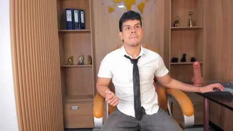 derek_voss online show from 05-13-26, 01:30