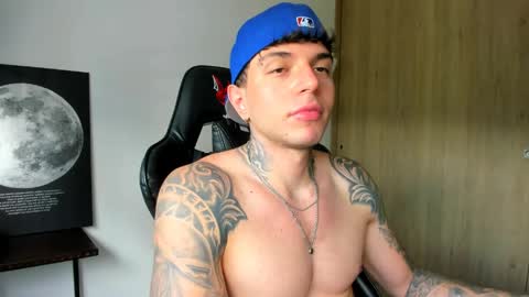 derekmuller11 online show from 04-23-26, 04:09