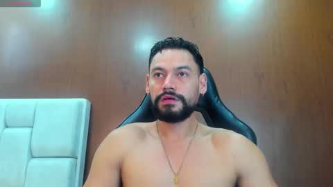 DerryBigger CM online show from 11-08-25, 05:23