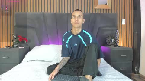 Snapshot of derrymeyers chatting on 11-03-25, 04:14 derrymeyers online show from 11-03-25, 04:14