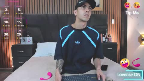 Snapshot of derrymeyers chatting on 11-09-25, 07:28 derrymeyers online show from 11-09-25, 07:28