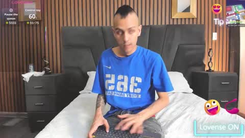 Snapshot of derrymeyers chatting on 11-12-25, 04:13 derrymeyers online show from 11-12-25, 04:13