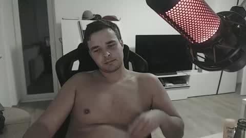 Snapshot of dershark chatting on 10-31-25, 04:57 dershark online show from 10-31-25, 04:57