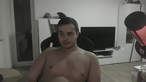 Snapshot of dershark chatting on 12-15-25, 11:53 dershark online show from 12-15-25, 11:53