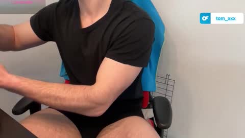 Tom online show from 04-26-26, 06:11