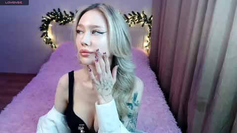 Ari online show from 01-24-25, 06:25