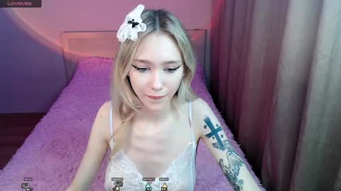 Ari online show from 02-06-25, 07:18