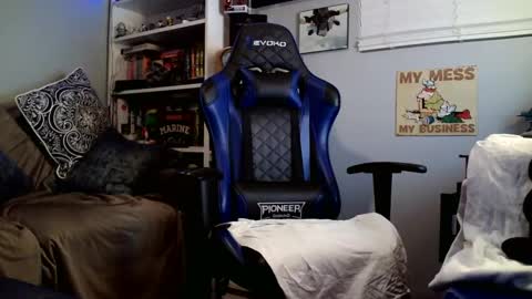 Snapshot of desertknight56 chatting on 01-23-25, 02:33 D K online show from 01-23-25, 02:33