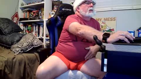 Snapshot of desertknight56 chatting on 11-27-25, 02:13 D K online show from 11-27-25, 02:13