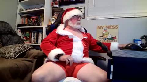 Snapshot of desertknight56 chatting on 12-18-25, 02:50 D K online show from 12-18-25, 02:50