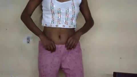 Snapshot of desi_darling chatting on 11-22-25, 02:32 kajal online show from 11-22-25, 02:32