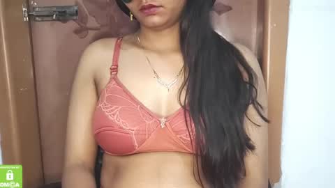 Eva and Adam online show from 03-04-25, 04:41