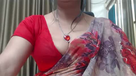 Maisa online show from 01-24-25, 03:34